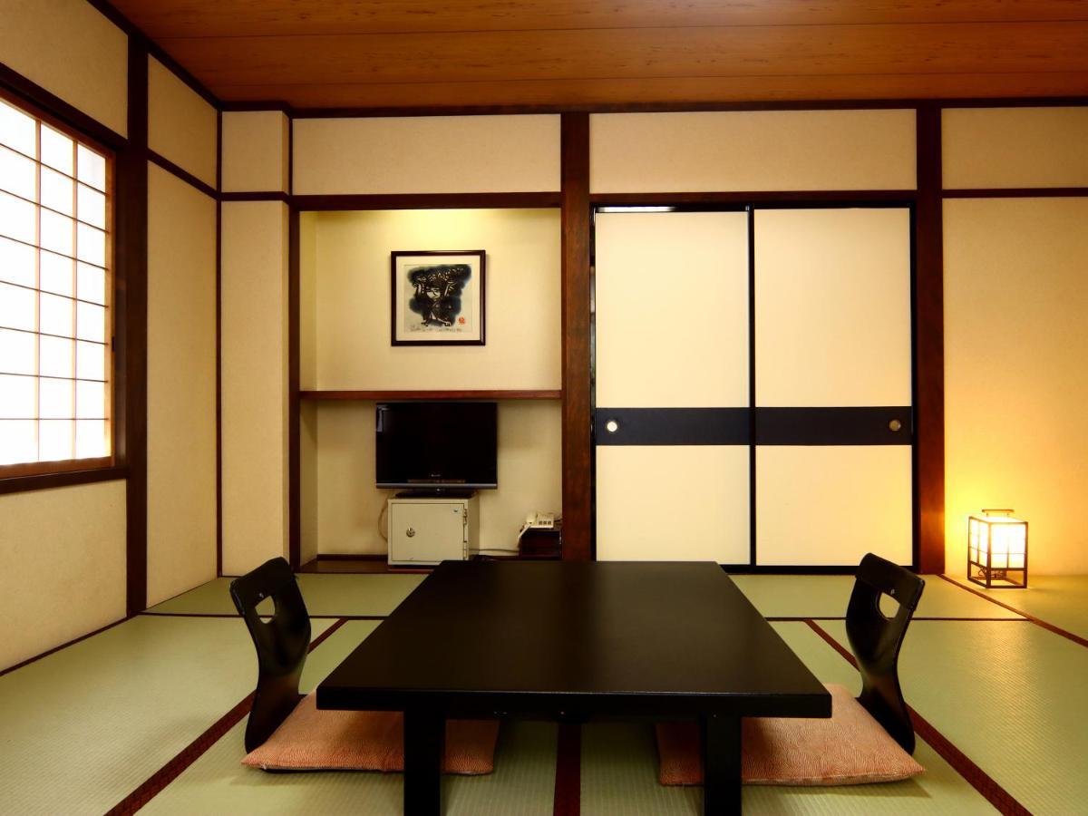 Oyado Yamakyu Hotell Takayama  Exteriör bild